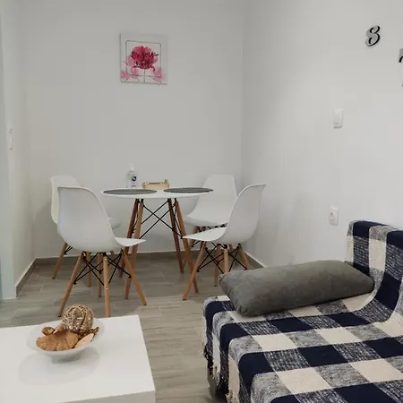 Ioanna κοντά στη θάλασσα. Apartamento